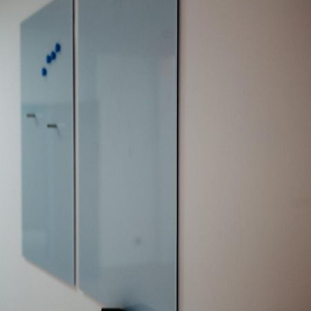 Modernes, Stilvolles Eingerichtetes Loft Appartement Wenen Buitenkant foto