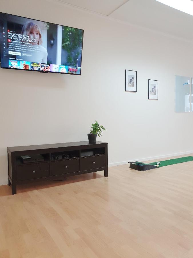 Modernes, Stilvolles Eingerichtetes Loft Appartement Wenen Buitenkant foto