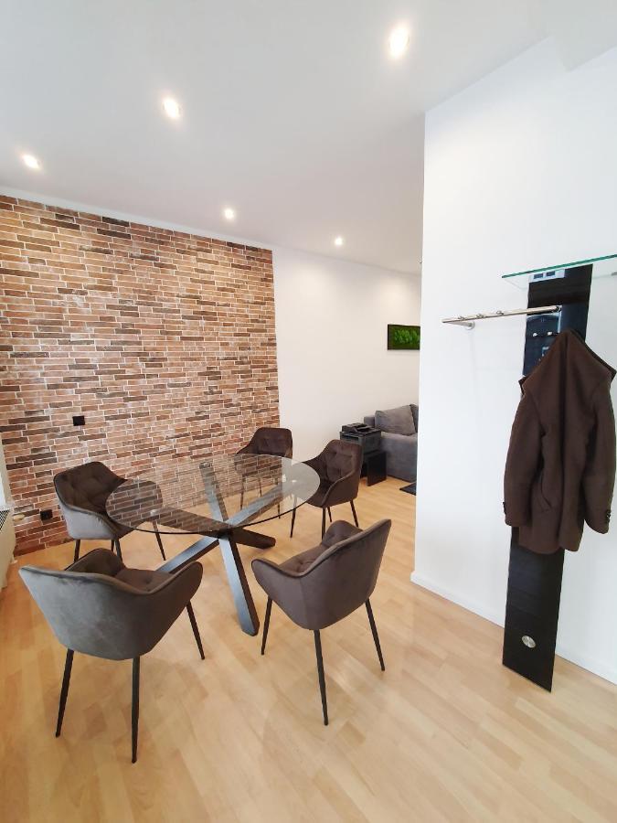 Modernes, Stilvolles Eingerichtetes Loft Appartement Wenen Buitenkant foto