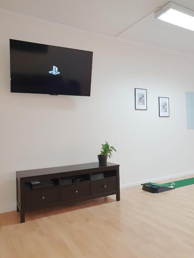 Modernes, Stilvolles Eingerichtetes Loft Appartement Wenen Buitenkant foto
