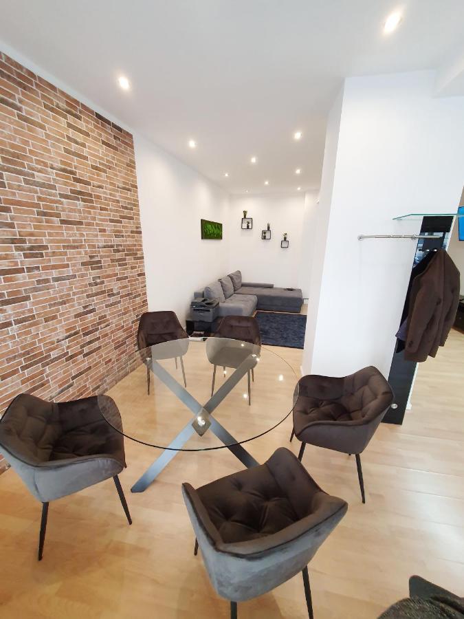 Modernes, Stilvolles Eingerichtetes Loft Appartement Wenen Buitenkant foto
